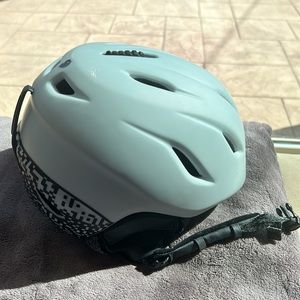 Women’s Ski Helmet